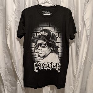 C3 Easy - E T-shirt Sz Medium NWOT